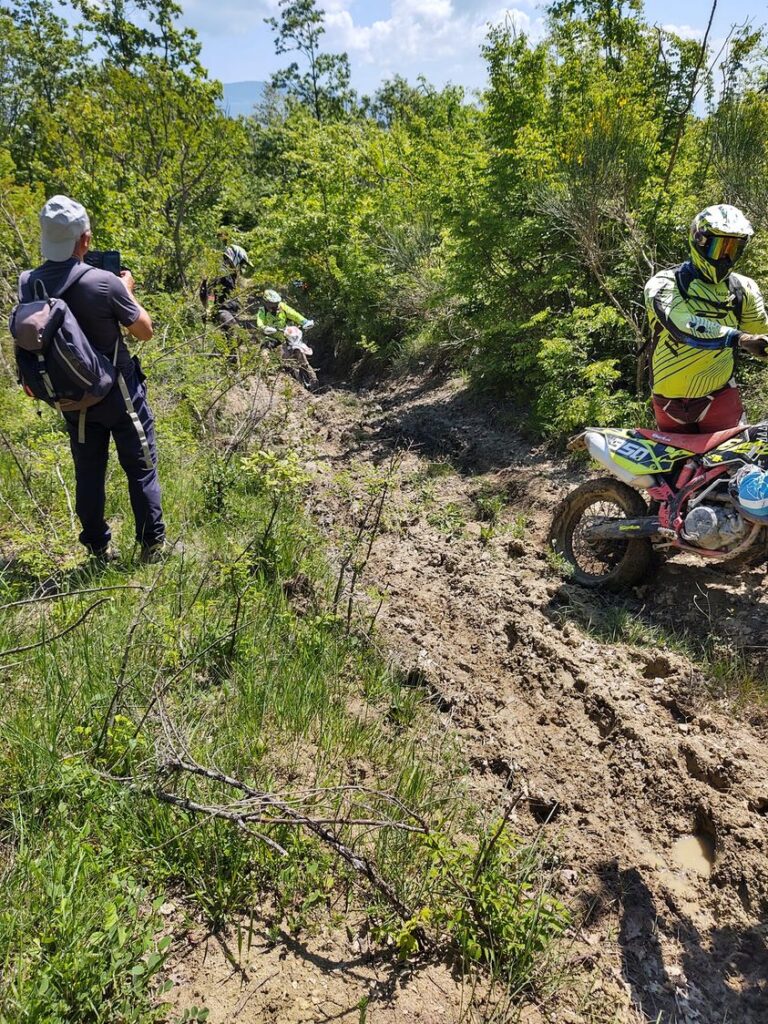 7 6 - CAI Tutela Ambiente Montano Campania