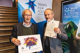 Schena Ancona consegnano il premio