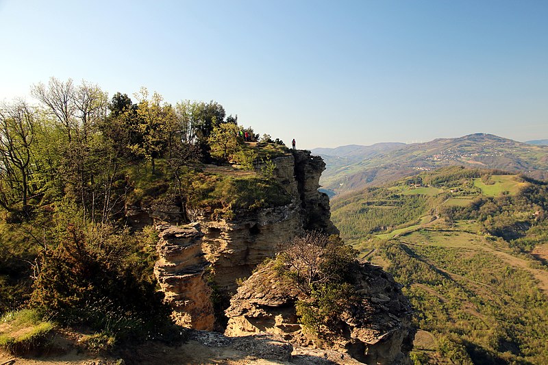 800px Via degli Dei Monzuno Monte Adone 01