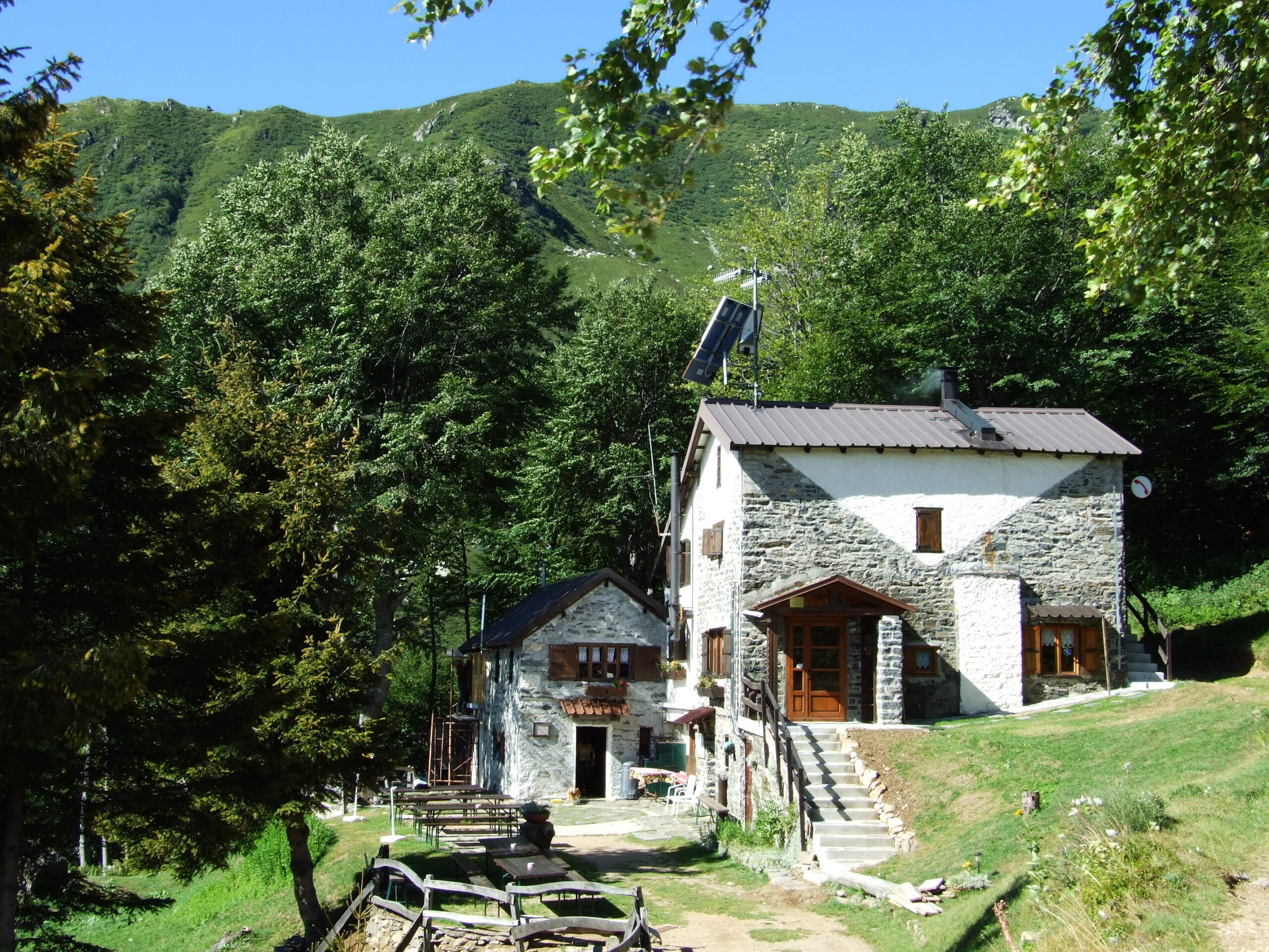 Rifugio Renato Brusa Perona cortecchio
