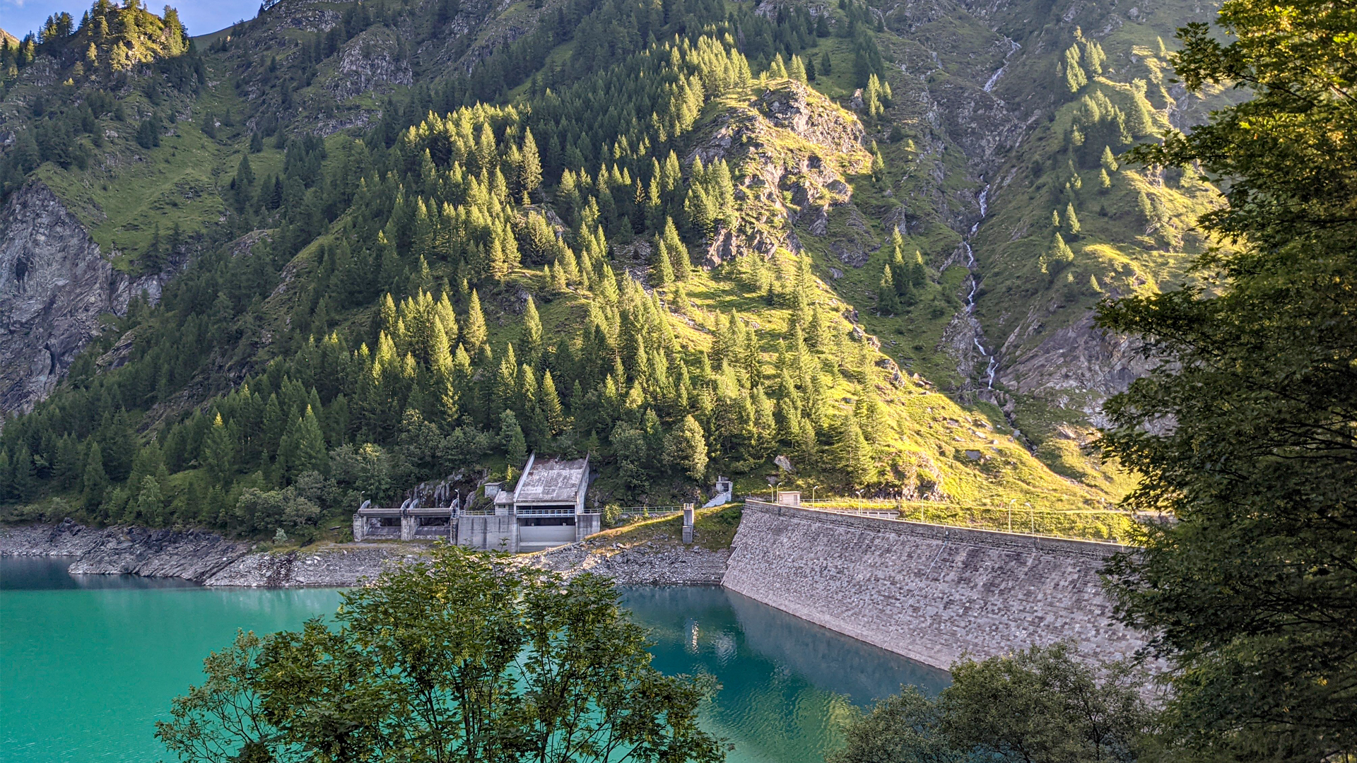 1655190949 forcola lago dei cavalli e diga
